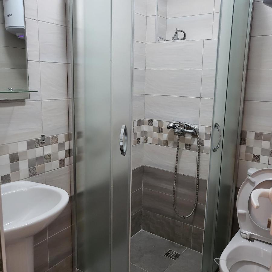 Apartmani Mia Sorajic Petrovac Екстериор снимка