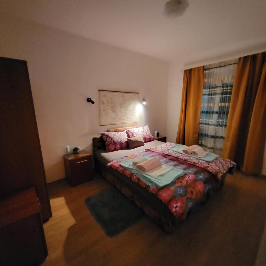 Apartmani Mia Sorajic Petrovac Екстериор снимка